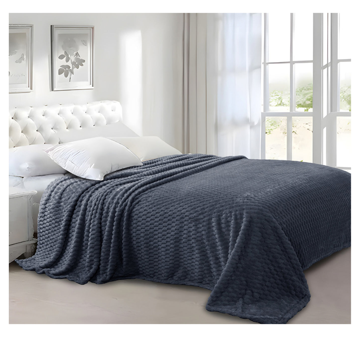 Maple Leaf Flannel Blanket 160x220cm Assorted