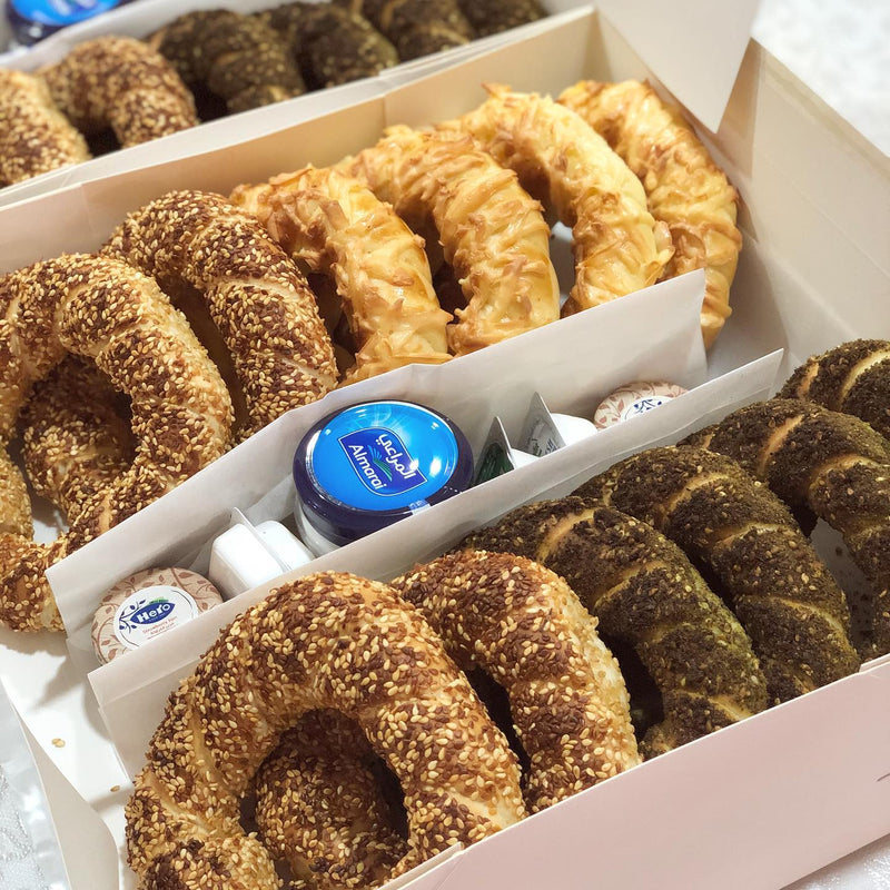 Simit (Turkish Sesame Bread Ring) Firin