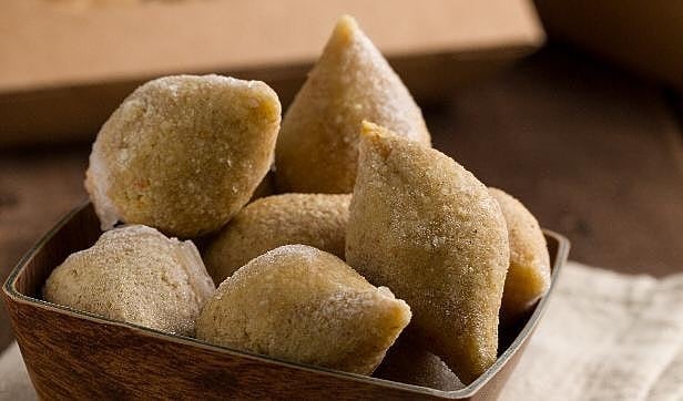 Falcon Cheese Samosa/Spring Roll Al Lulu Kitchen