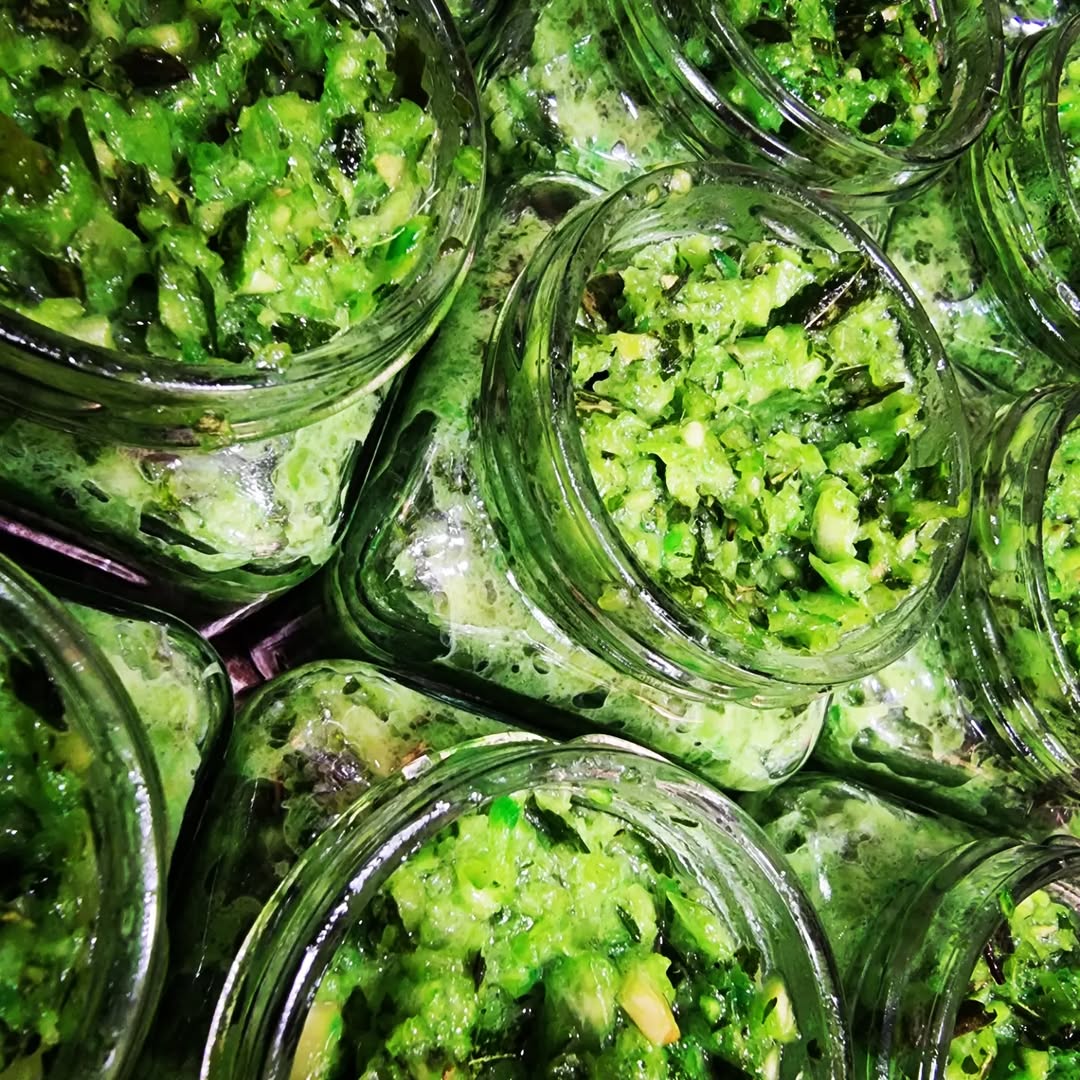 Garlic paste with herbs Shefs