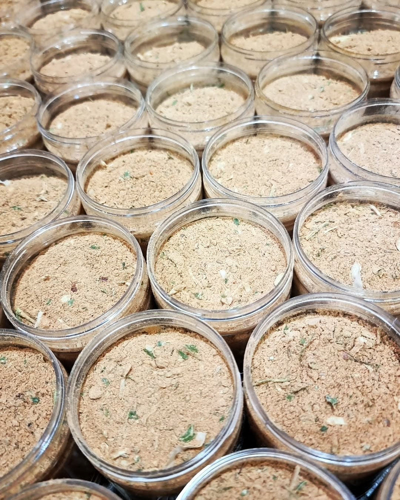 Coriander, garlic, onion and spices mixture Shefs