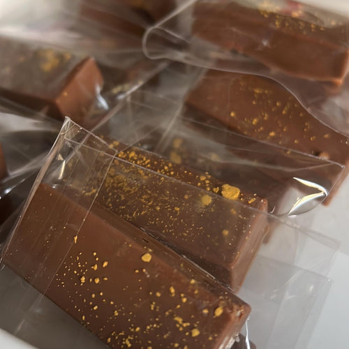 Crunchy nuts biscuits Mention