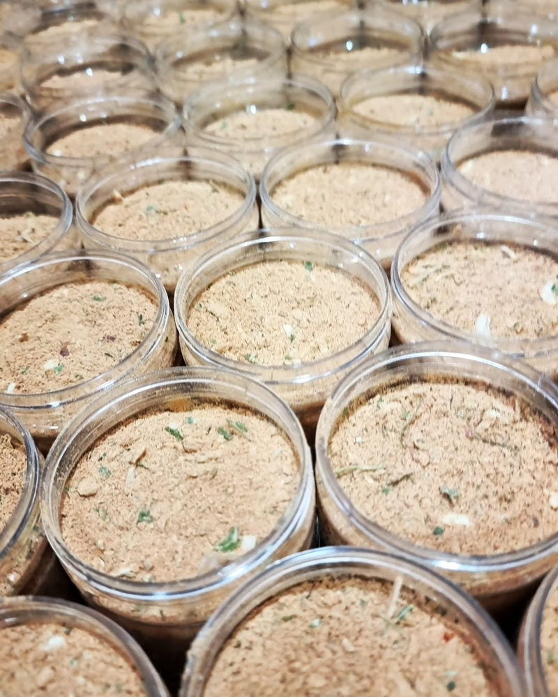 Coriander, garlic, onion and spices mixture Shefs
