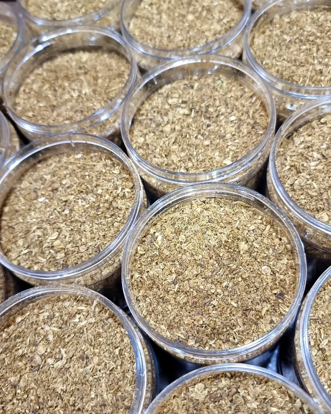 Ground cumin and coriander Shefs