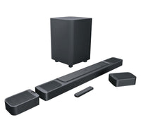 شريط الصوت JBL BAR1000 المزود بـ 7.1.4 قناة مع مكبرات صوت محيطية قابلة للفصل، وتقنية MultiBeam™ وDolby Atmos® وDTS:X