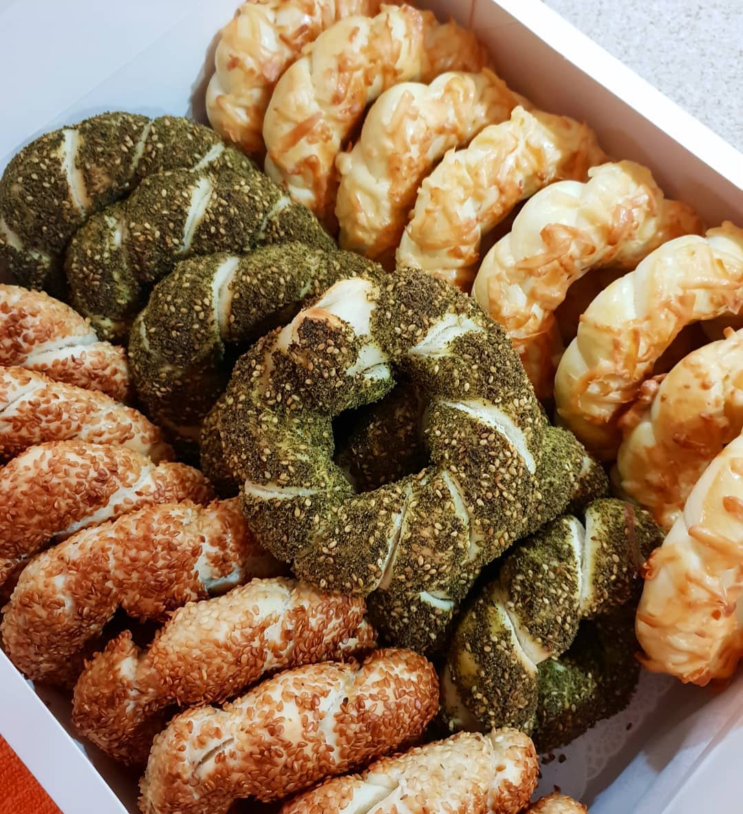 Assorted simit Firin