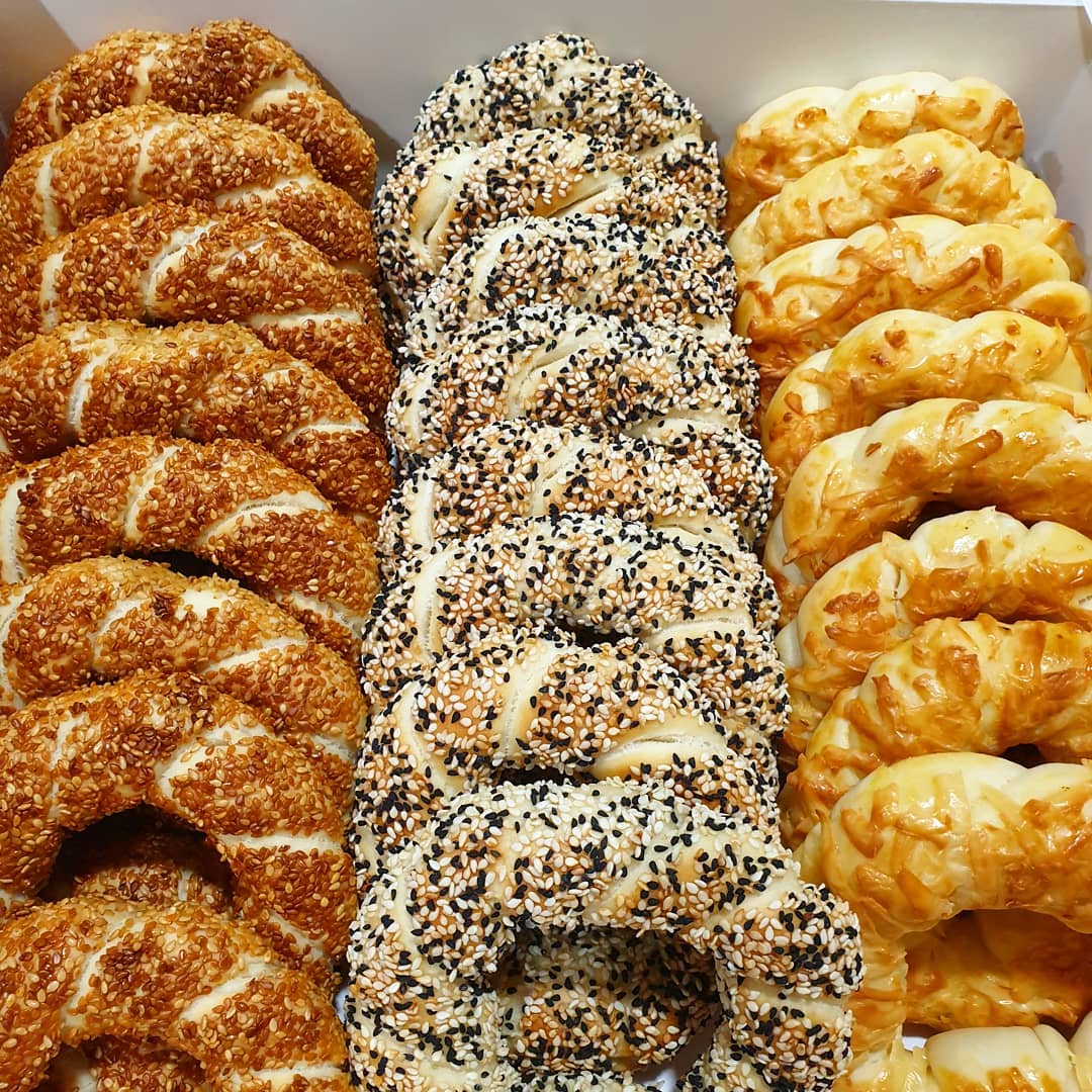 Simit (Turkish Sesame Bread Ring) Firin