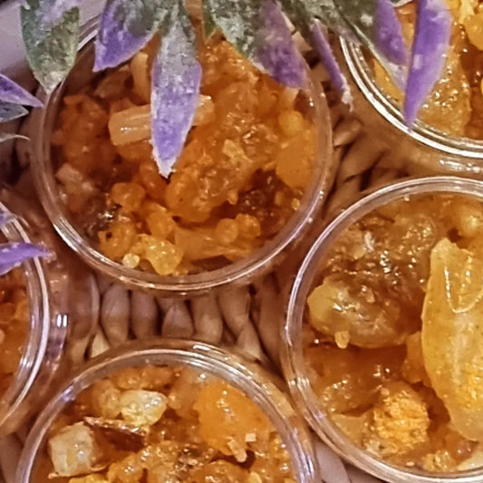 Frankincense Al-Hojari incense scented with saffron Shefs