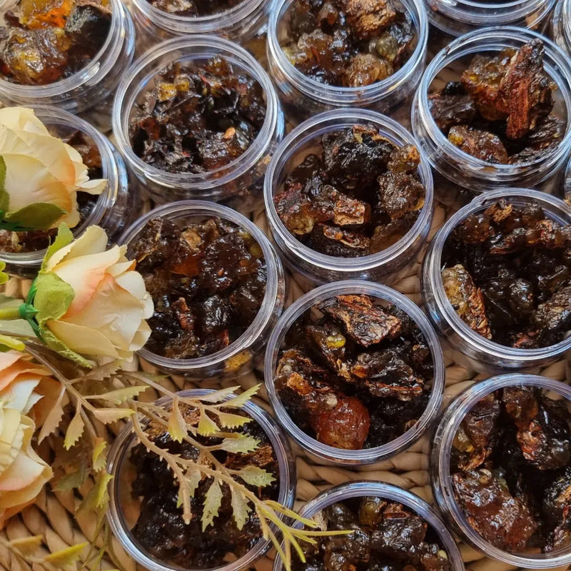 Al-Hojari frankincense scented with royal oud Shefs